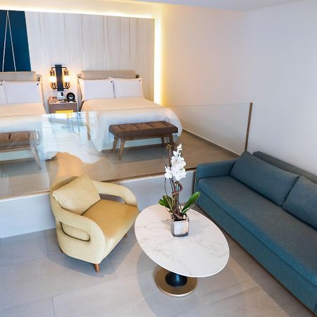 Hard Rock Hotel&Casino Punta Cana - All Inclusive Esterno foto A room at the hotel